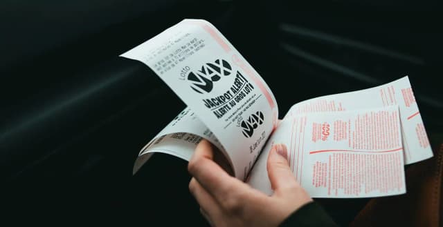 Ile ludzi gra w lotto? Zaskakujące statystyki o graczach w Polsce Ile ludzi gra w lotto? Zaskakujące statystyki o graczach w Polsce